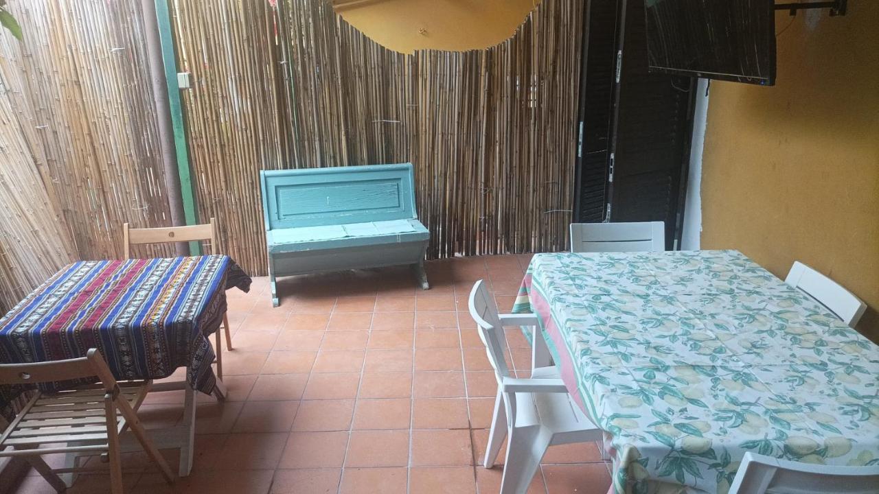 Отель Il Giardino Nascosto Неаполь Экстерьер фото